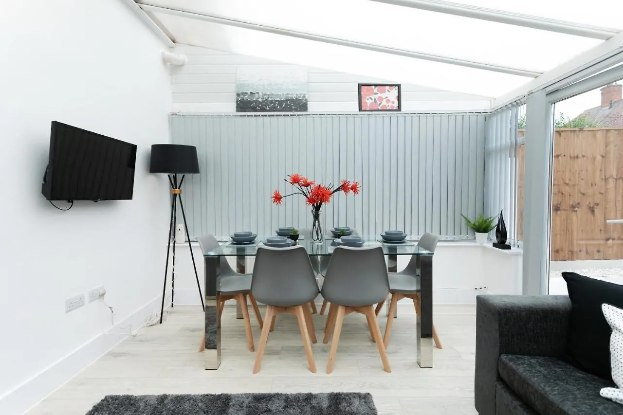 Nottingham Serviced Accommodations 0*,